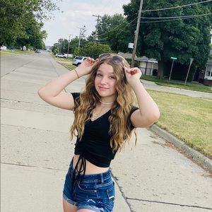 Meet your Posher, Isabella